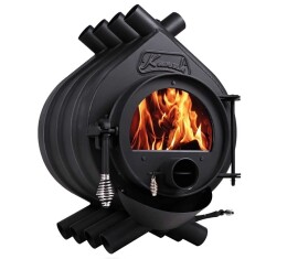 Kamna na dřevo a brikety Kanuk s výkonem 6 kW. Vytápěcí schopnost 100 m3.